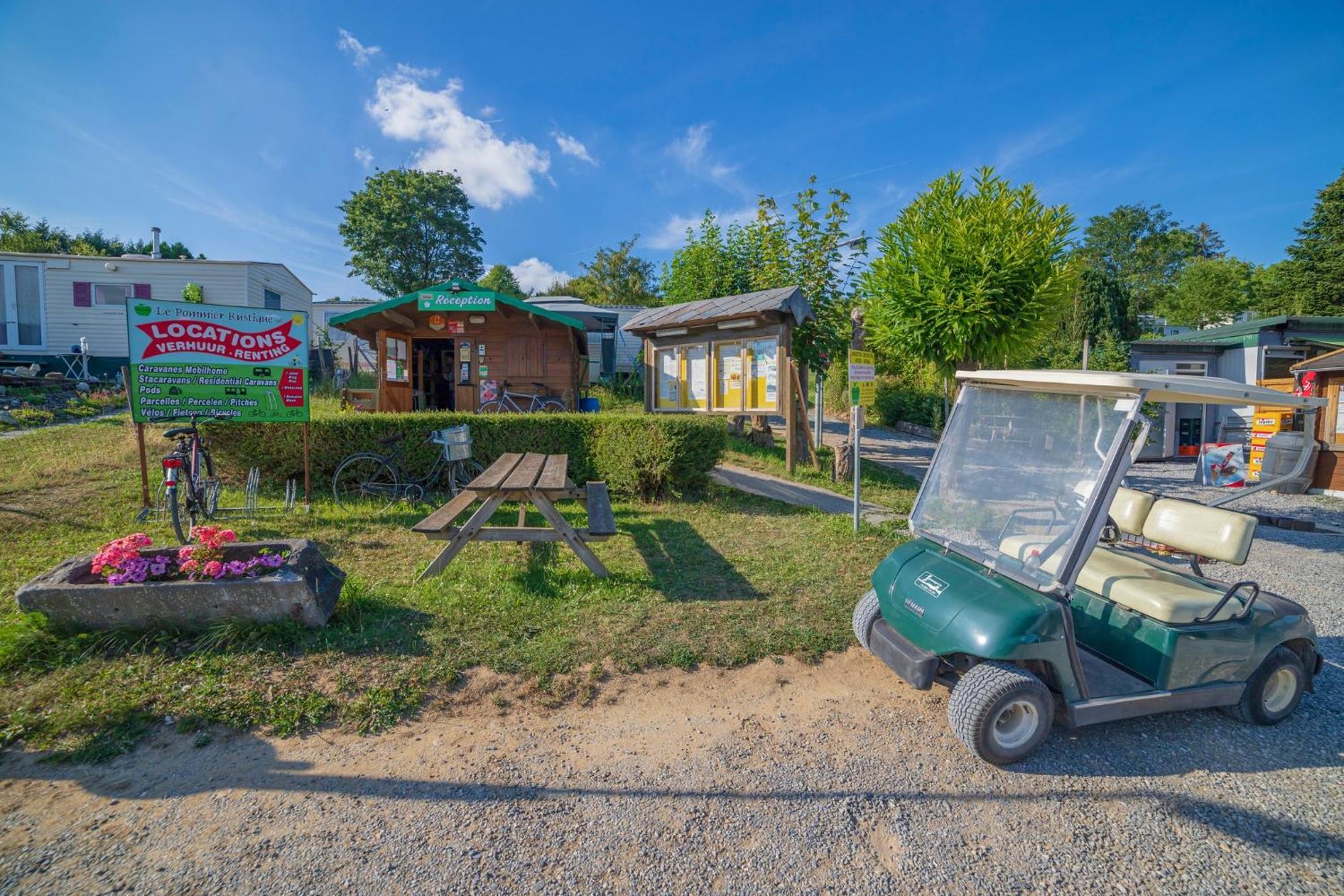 Camping Le Pommier Rustique Hotel Yvoir Екстериор снимка